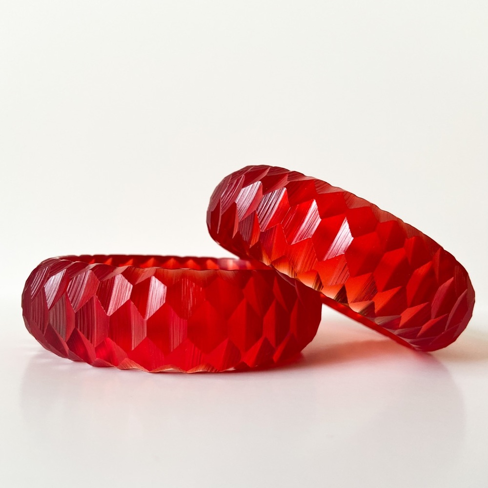 Translucent Red Vintage Inspired Single Bangle